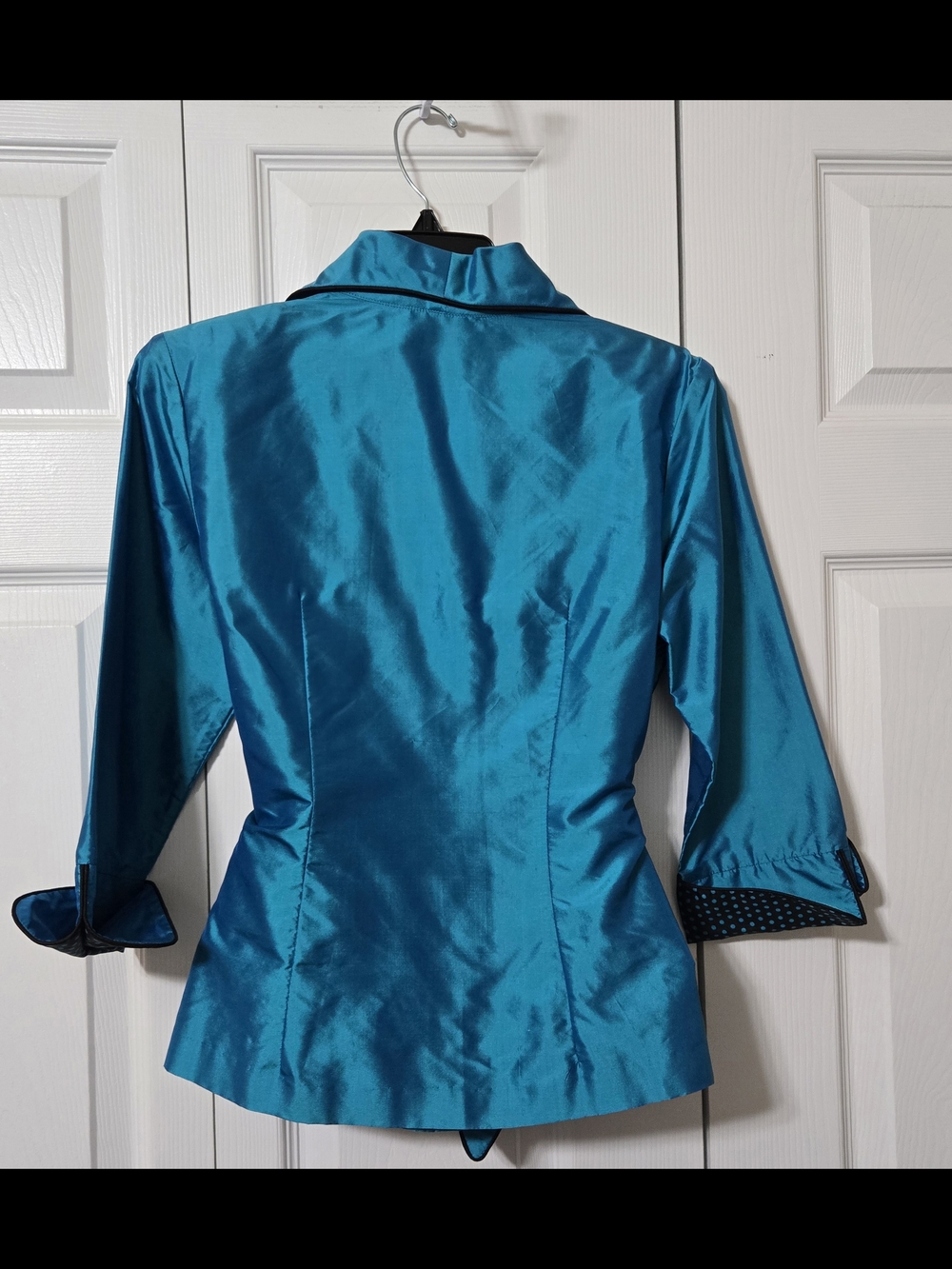 Teal Button Up Top w/Attached Poke a dot Belt, Size 6, Like New - Picture 9 of 14